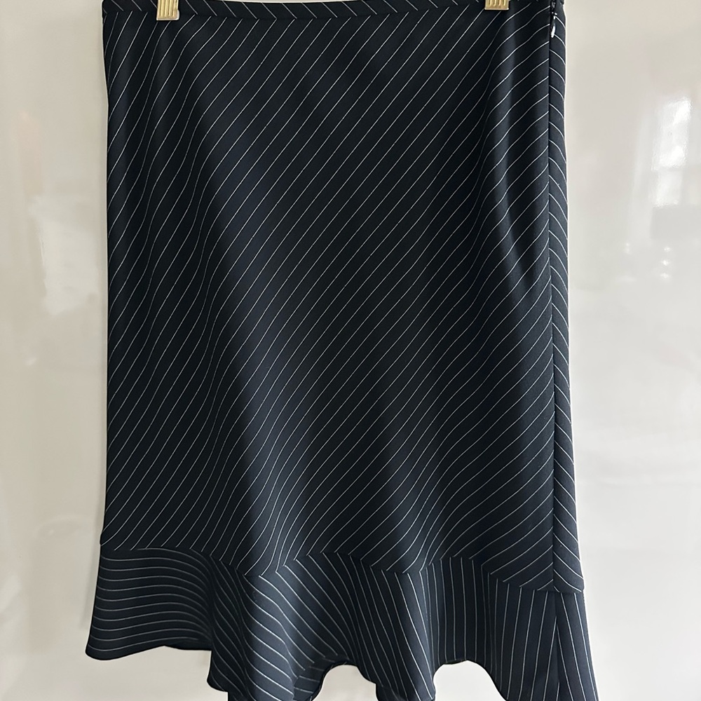 Ann Taylor Black Asymmetrical Skirt w White Stripes-size 6